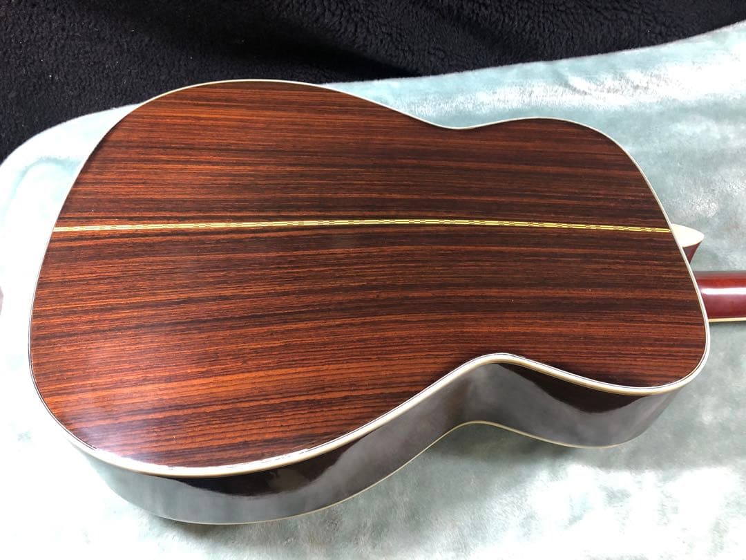 Y*I様 70年代　モーリス　F-30 縦ロゴ