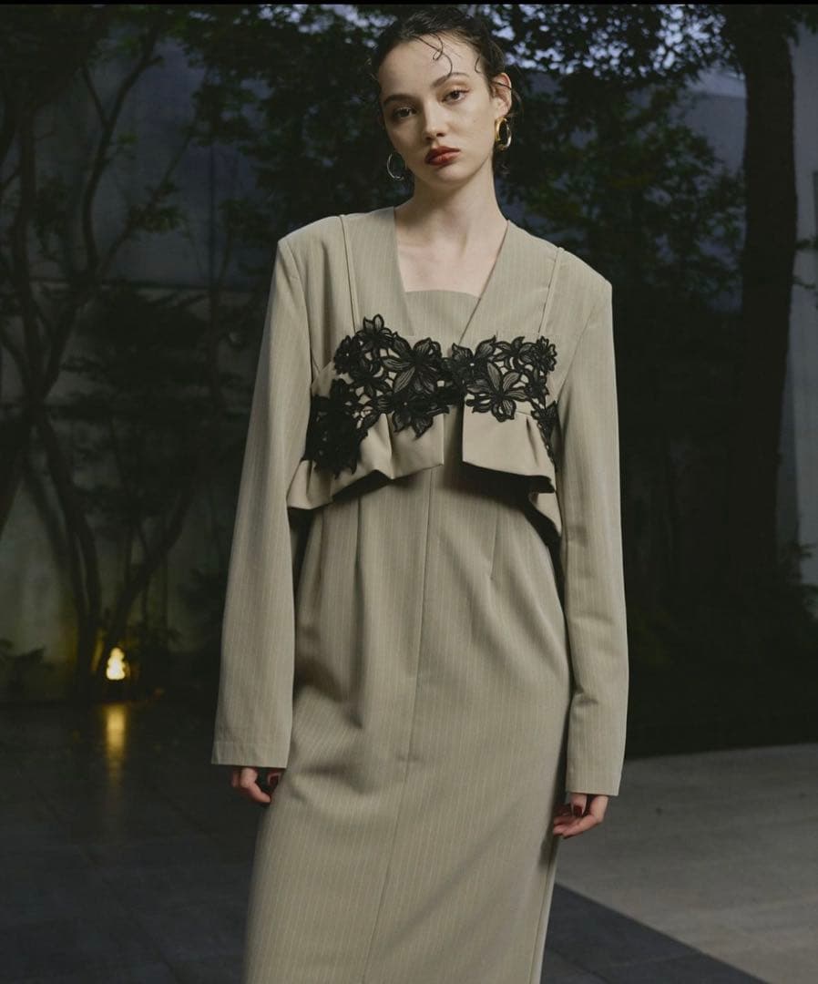 ANDRESED ピンストライプテーラードビスチェドレス（ベージュ　M）