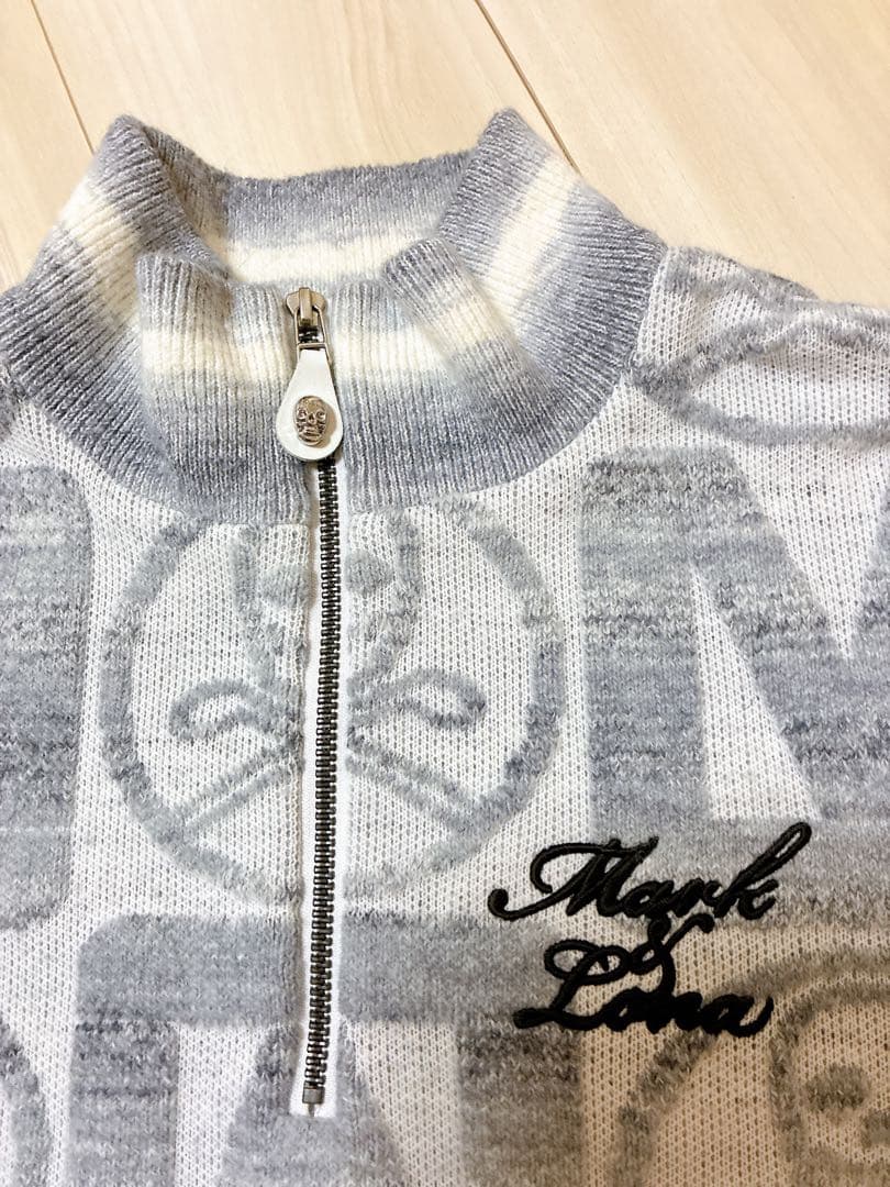 【マークアンドロナ】スカルデザイン ハーフジップセーター グレー