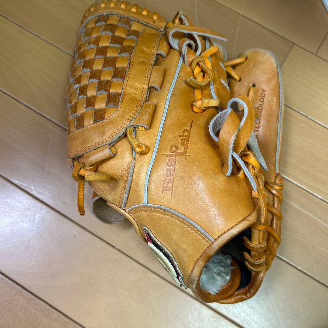 軟式野球　一般　ウィルソン投手用グローブ