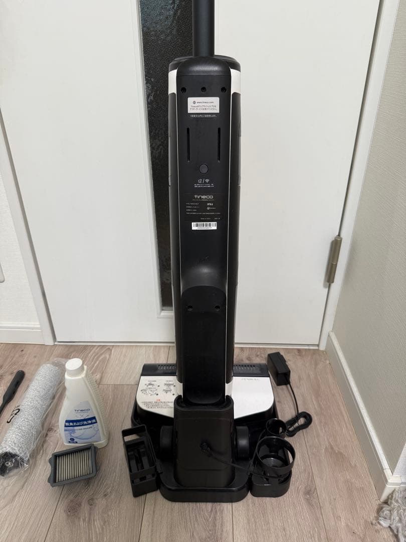 Tineco キャニスター掃除機 本体と付属品