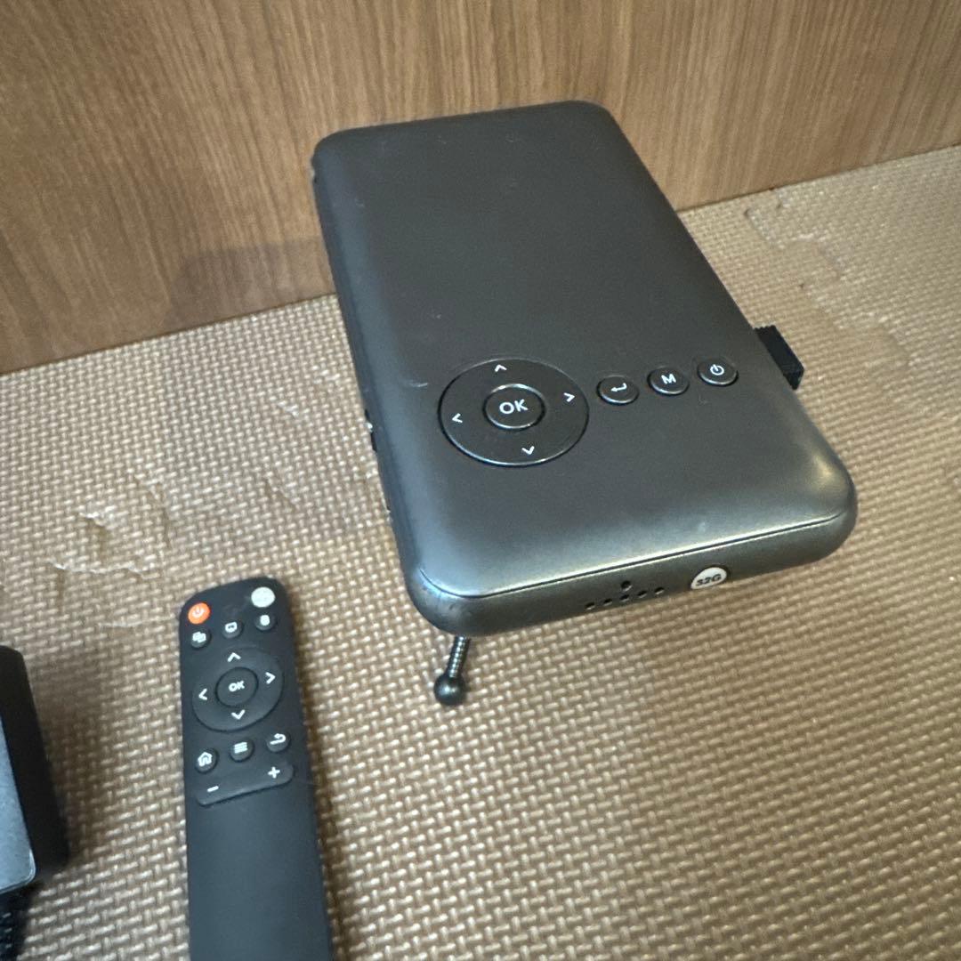 小型プロジェクター KABENI(カベーニ)