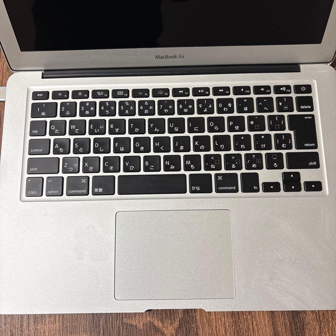 Apple MacBook シルバー 本体　2014 起動確認済み