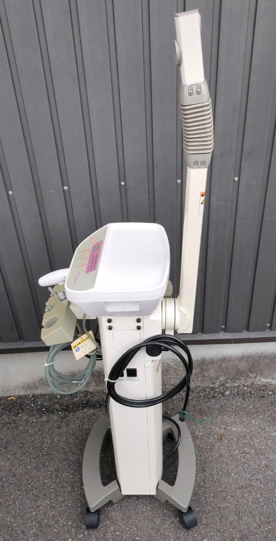 tami様［通電のみ］タカラベルモント 美顔器 エスティエトロワ