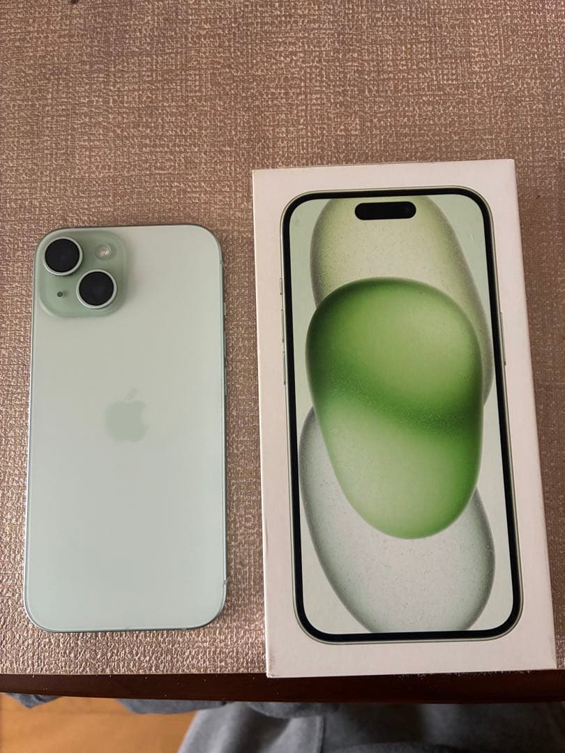 iphone15 128GB グリーン　au ジャンク品