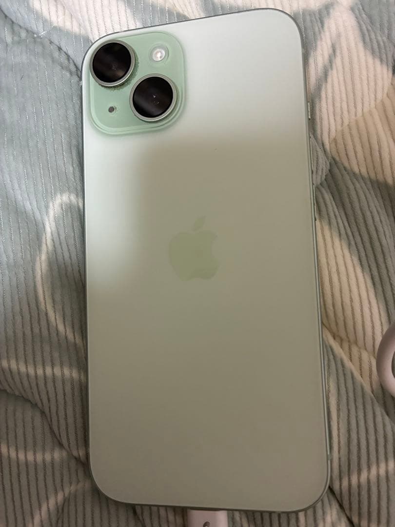 iphone15 128GB グリーン　au ジャンク品