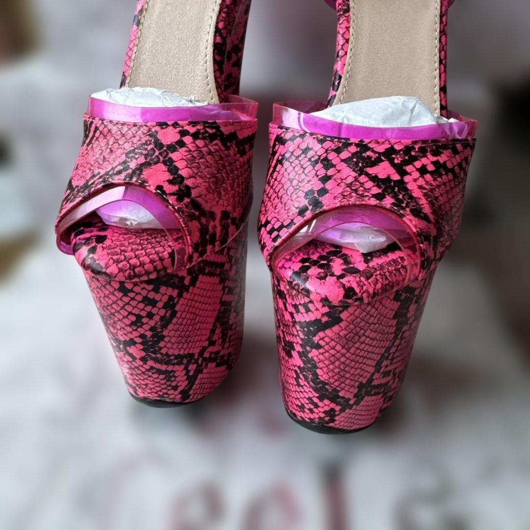専用　ヘラヒール　ピンク ヘビ柄 、ベージュ、スノーレオパード