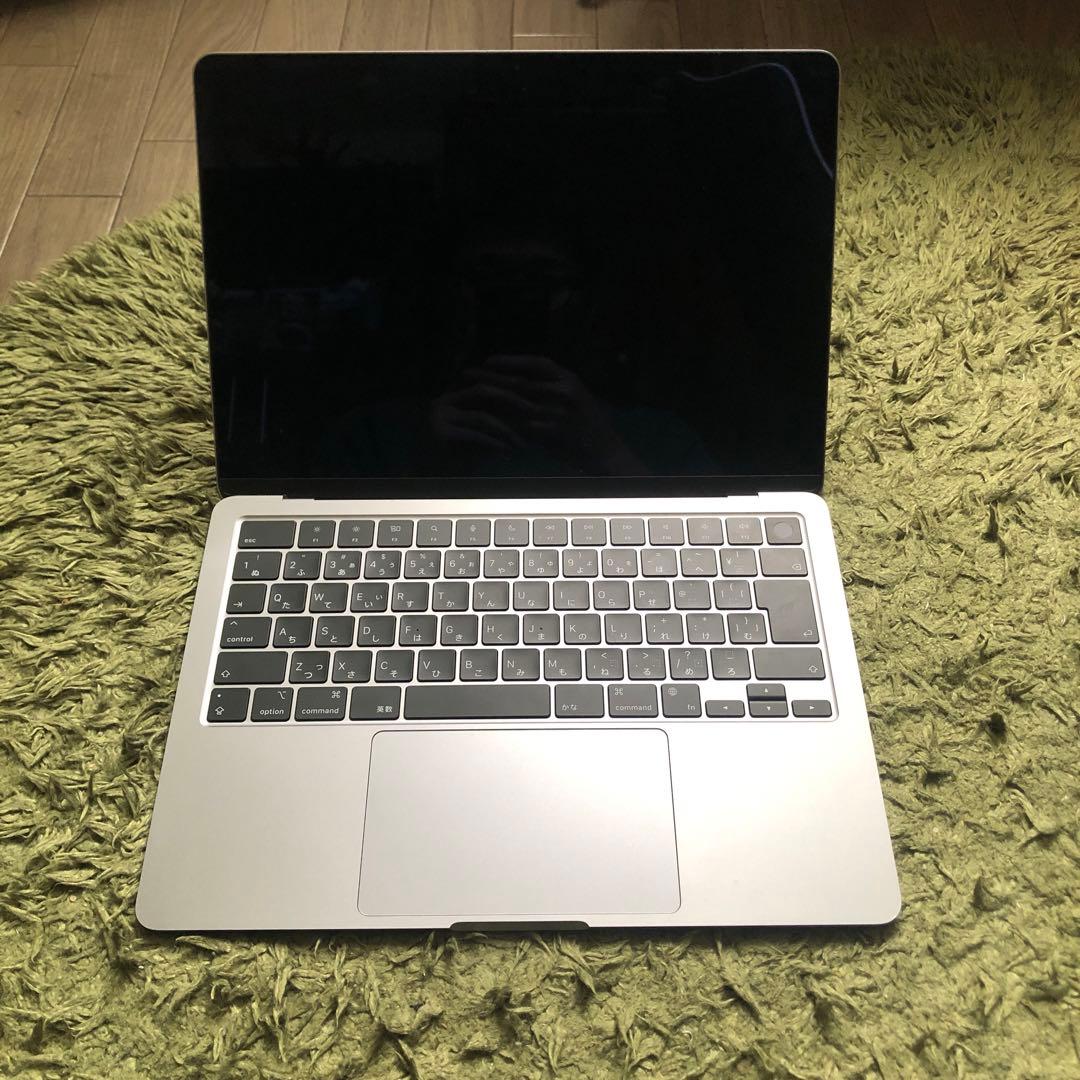 ジャンクApple MacBook 13.6 インチM2 256GB