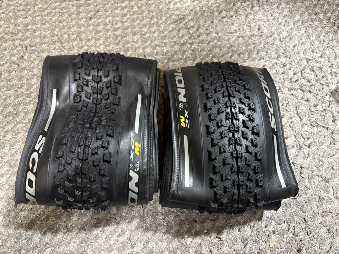PIRELLI SCORPION XC M PRO WALL 29インチ TLR