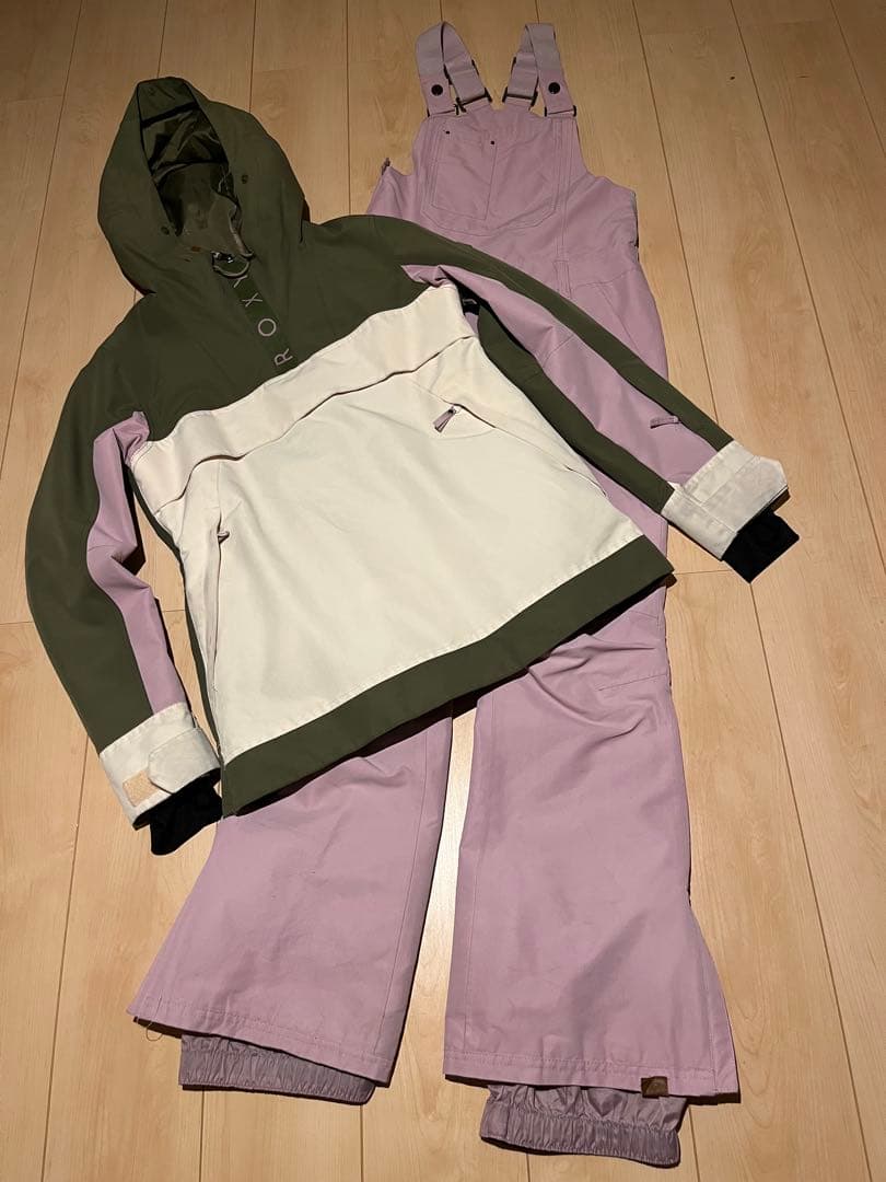 【特別値引】ROXY スノーボーウェア上下セット レディースSサイズ