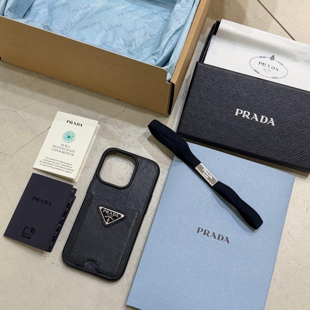 PRADA iPhone14pro ケース 正規品 レザー