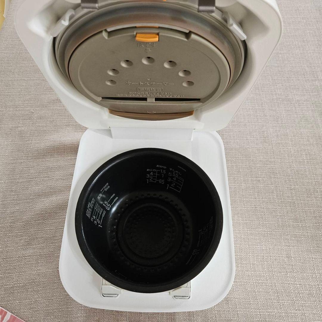 沸騰鉄釜 ふっくら御膳 RZ-V100GM(W)[フロストホワイト