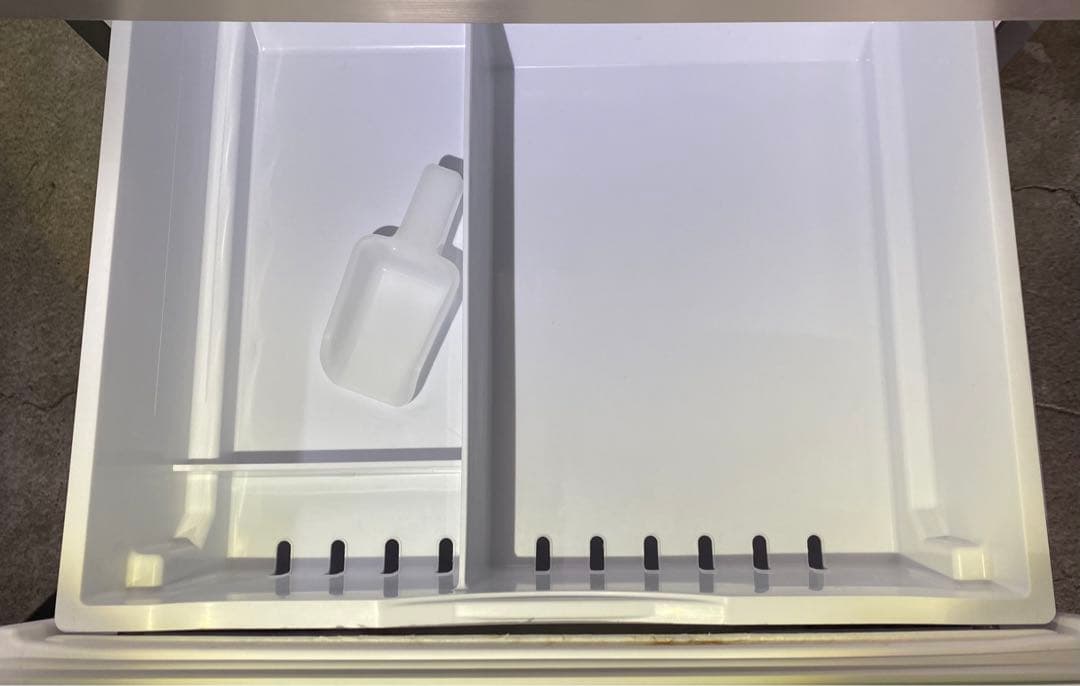 日立　R-V32KV（N) ノンフロン冷凍冷蔵庫　315L 2019年製