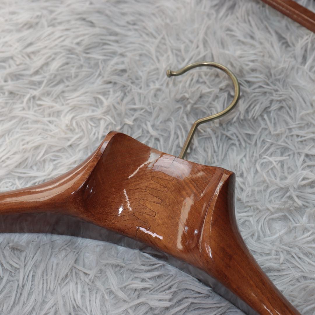 高級ハンガー　ブルックスブラザーズ イタリア製　BROOKS BROTHERS