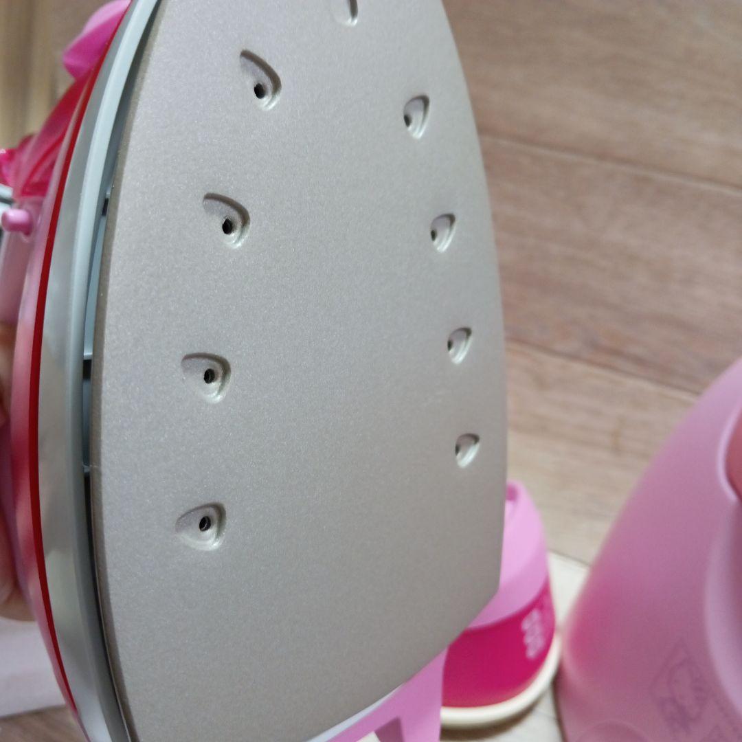 Hello kitty/キティ サンリオオリジナル コードレススチームアイロン