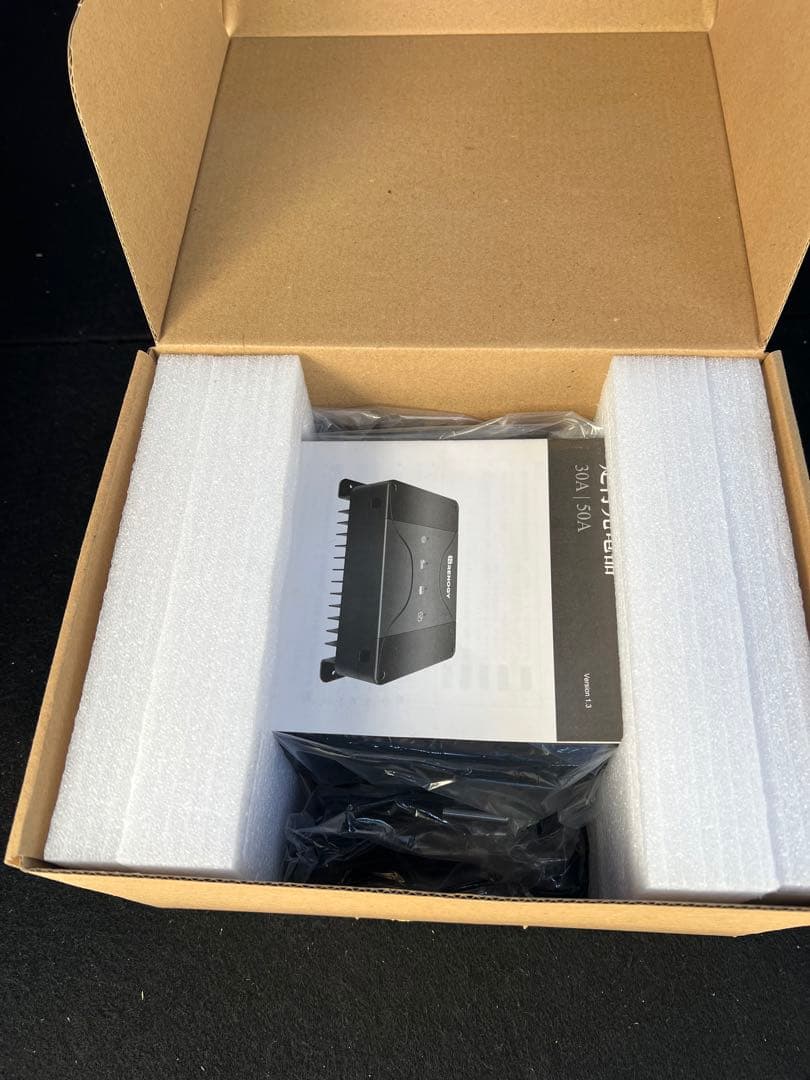 RENOGY 50A DC-DC バッテリーチャージャー