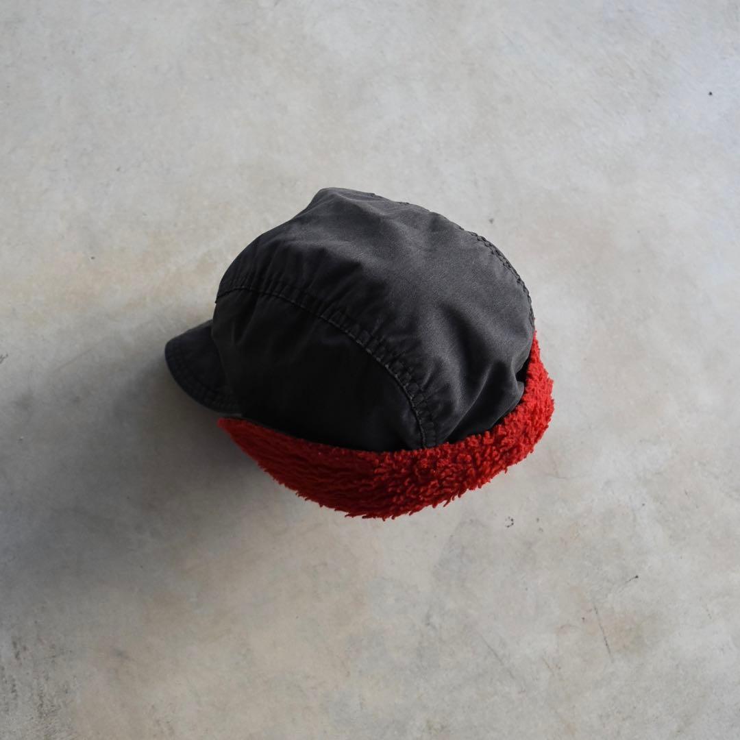 80s90s Because It's There イヤーフラップキャップ黒×赤