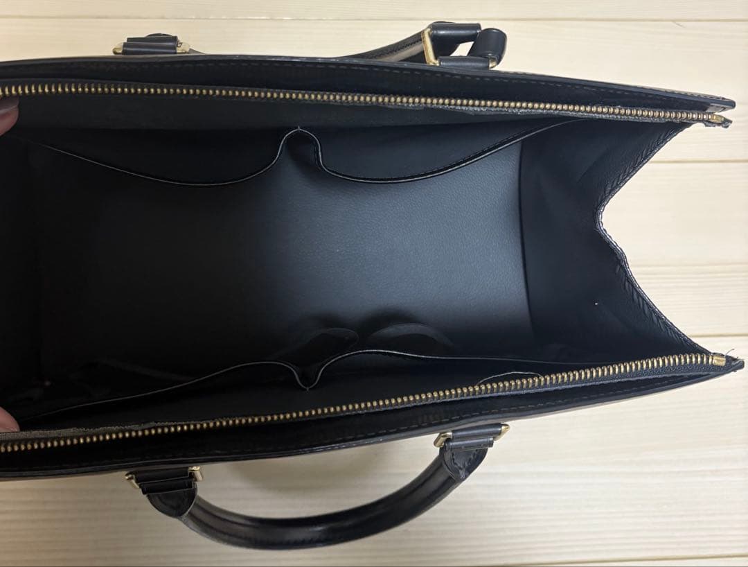 ★美品★LVルイヴィトン　ハンドバッグ　リヴィエラ　ノワール　エピレザー