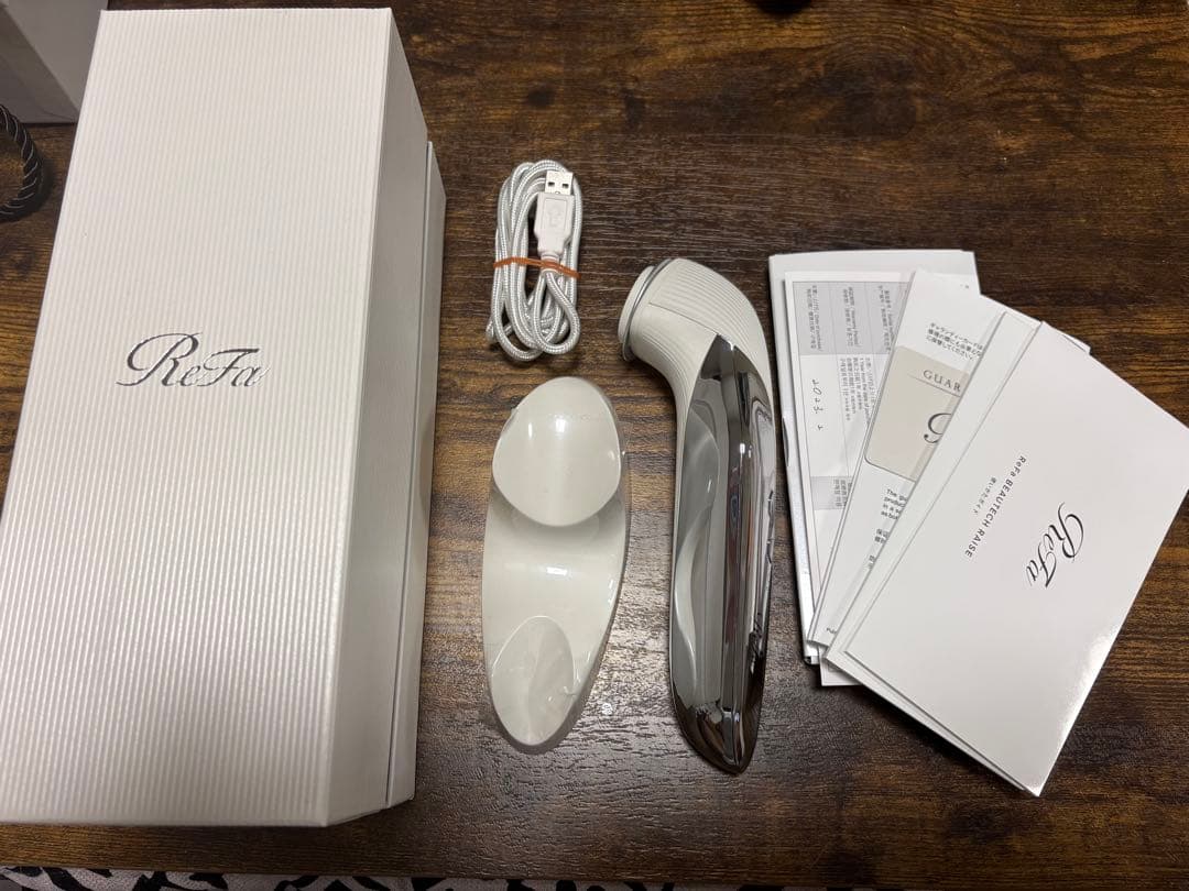 【美品】ReFa 美顔器　ホワイト