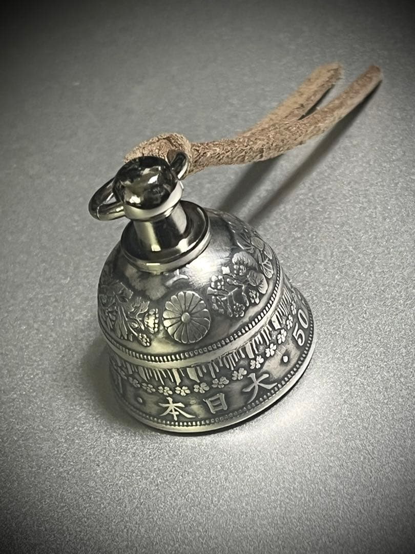 【本物古銭使用】旭日50銭銀貨ガーディアンベルSV800