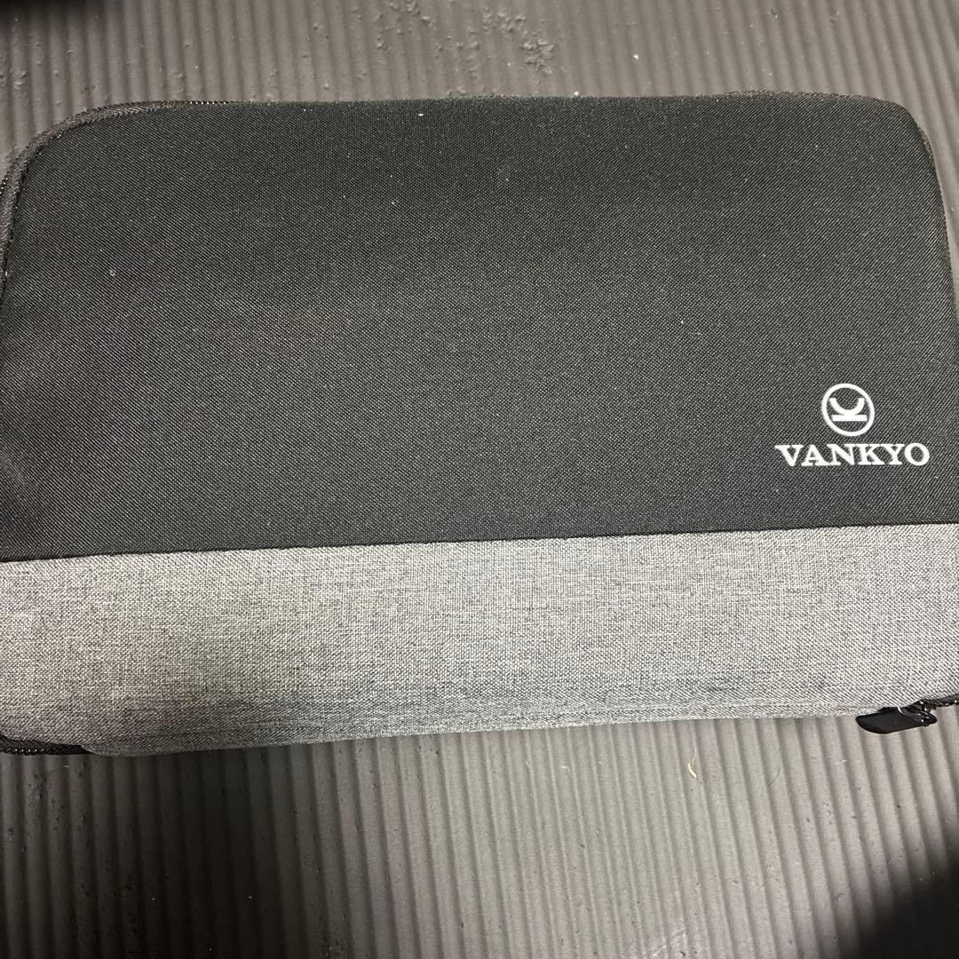 VANKYO プロジェクター 本体 キャリングケース付
