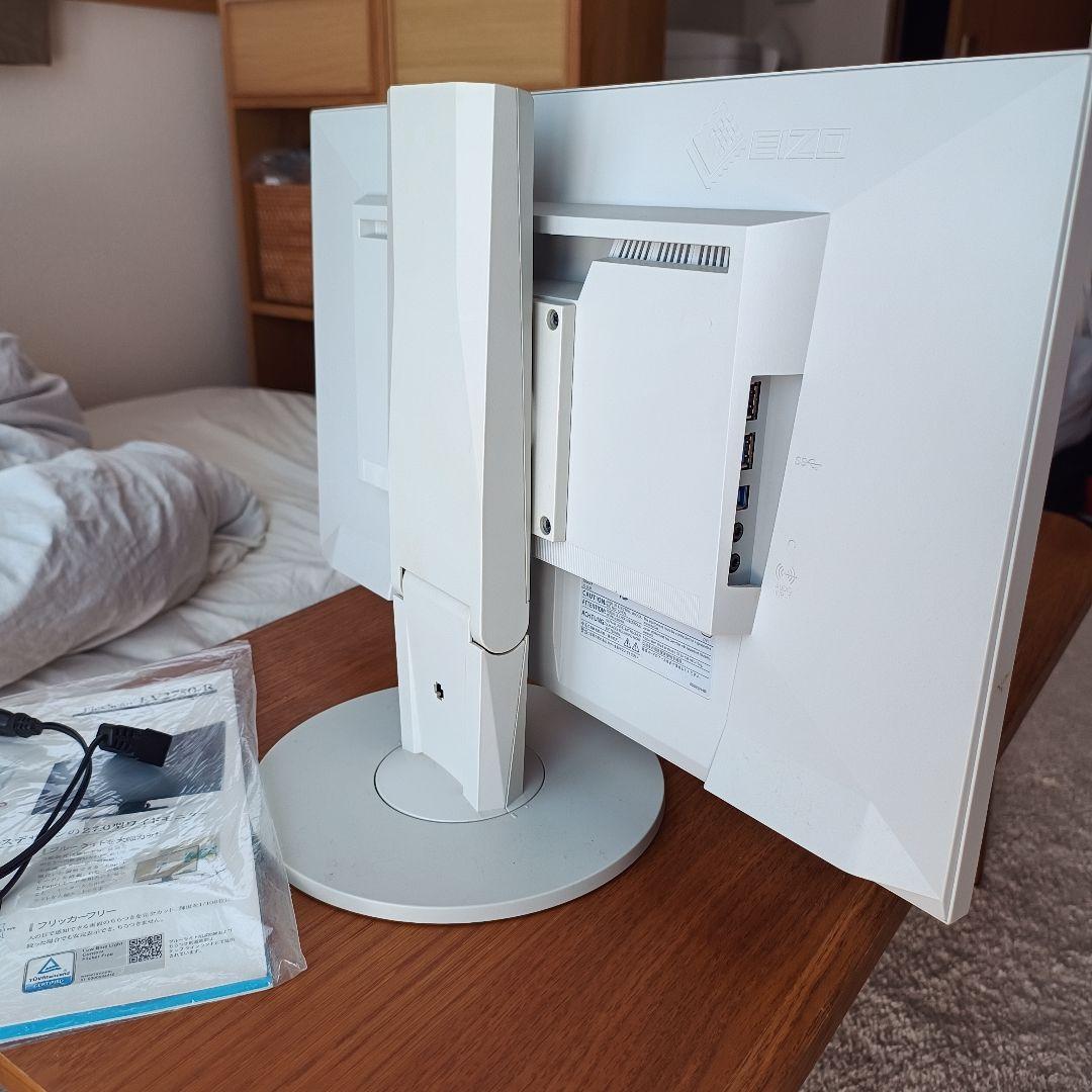 ディスプレイ・モニター本体 eizo ev2450