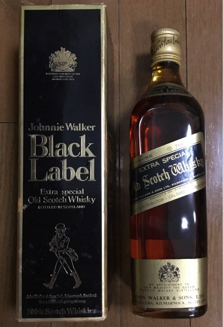 ジョニーウォーカー　黒ラベル　ブラック　黒紋章　箱入り　箱付き