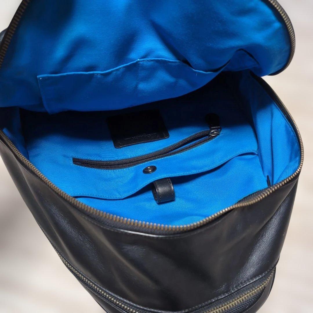 コーチ　レザーリュック 黒/ネオンイエロー