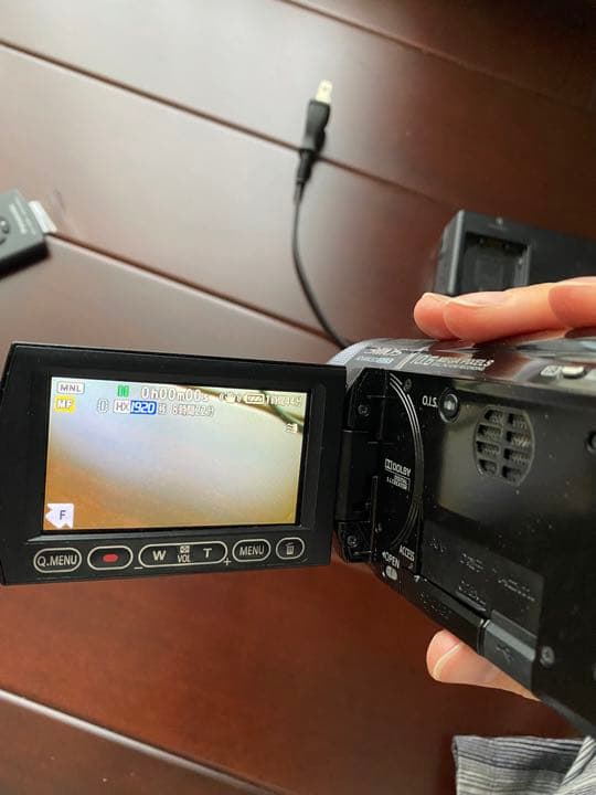 パナソニック/デジタルハイビジョンカメラHDC-TM300