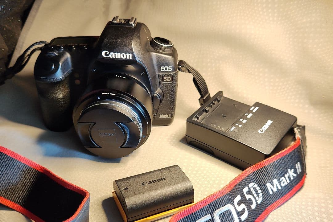 Canon 5D Mark II + Zeiss 50mm ZE 動作品