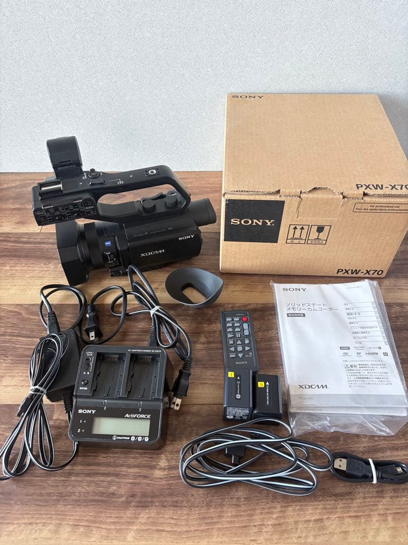 SONY PXW-X70 業務用　プロ用　ビデオカメラ　2016年製