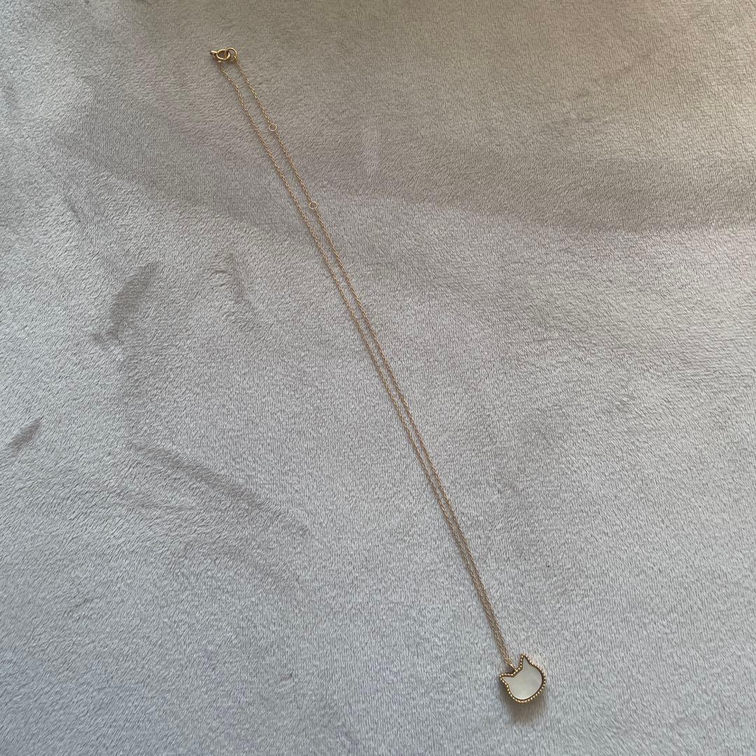 ネコ ゴールド ネックレス　白蝶貝