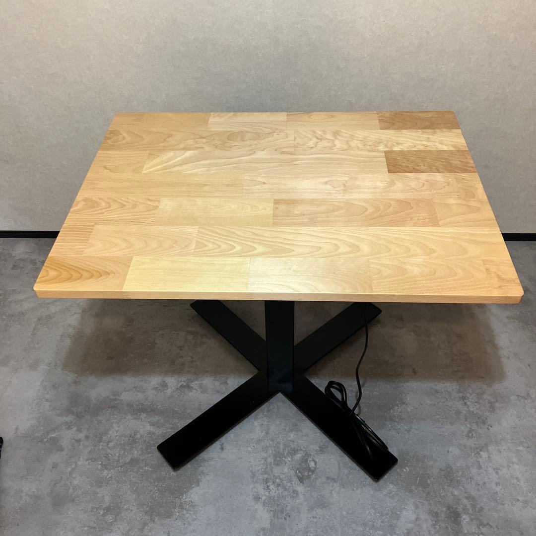 4949　I&C Ween 電動昇降カフェテーブル限定モデル