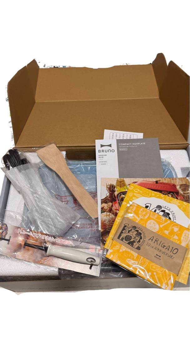 [新品未使用]ブルーノ　コンパクトホットプレート➕セラミックコート鍋