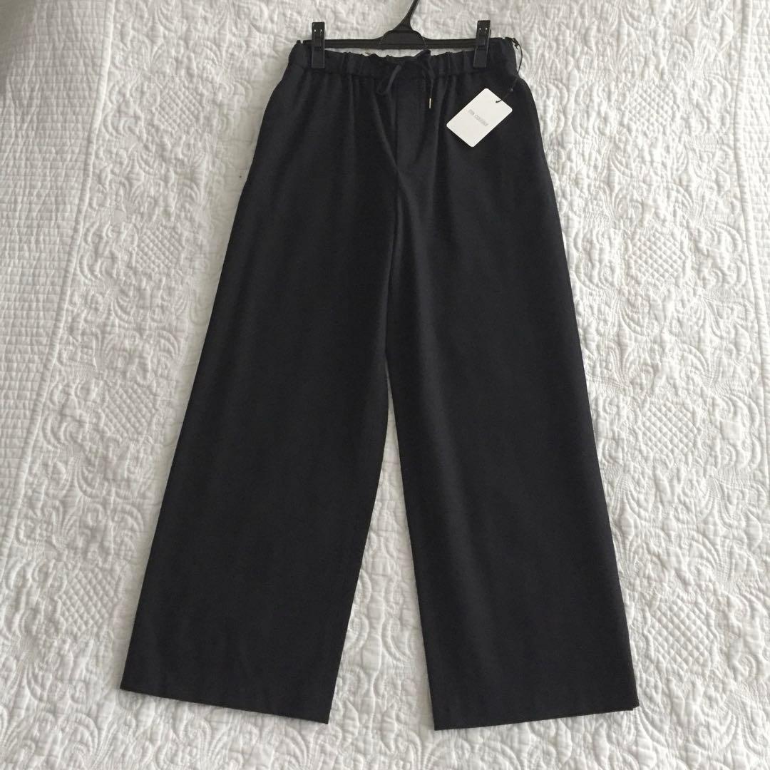 《未使用》ma couleur黒パンツ