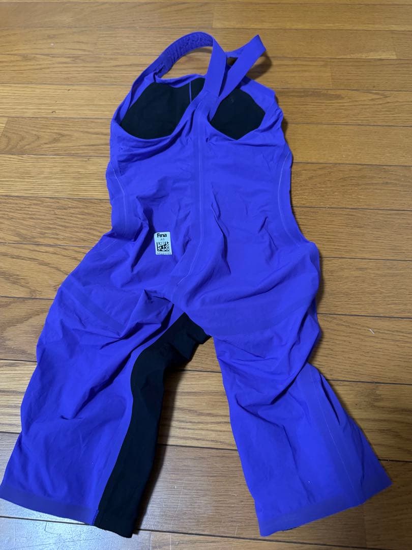 水着・ラッシュガード Kartoon