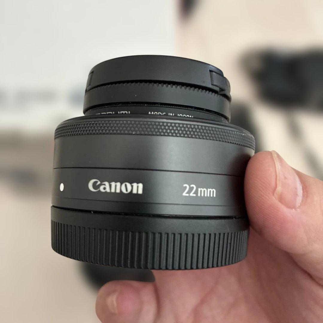 デジタルカメラ Canon EOS M100