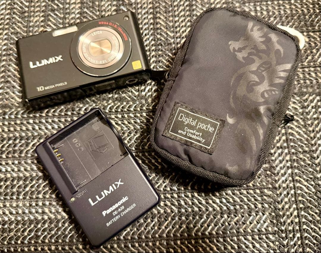 Panasonic LUMIX DMC-FX37 コンパクトデジタルカメラ