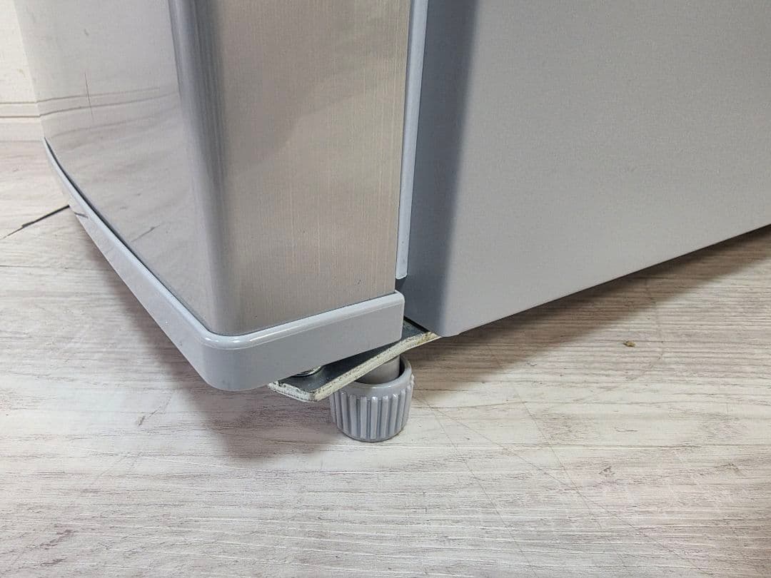 冷凍庫 業界最小　直冷式前開き冷凍庫 1ドア 右開きタイプ 50L