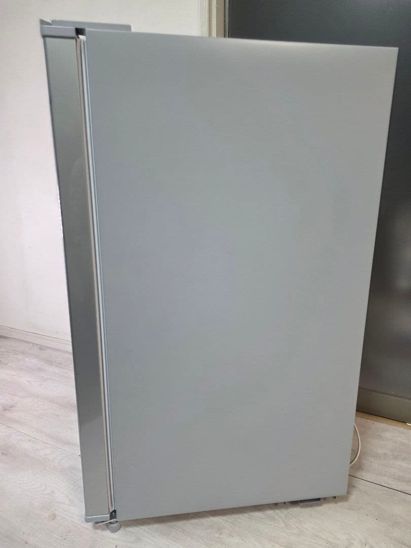 冷凍庫 業界最小　直冷式前開き冷凍庫 1ドア 右開きタイプ 50L