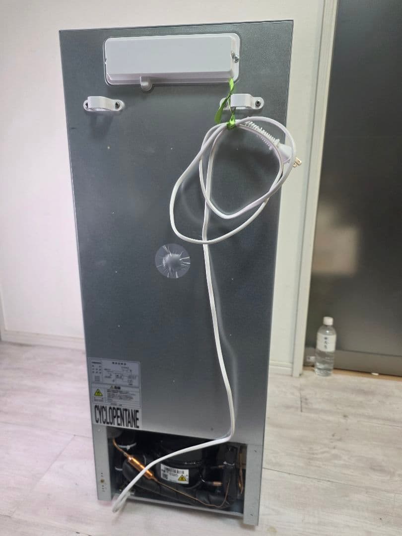 冷凍庫 業界最小　直冷式前開き冷凍庫 1ドア 右開きタイプ 50L