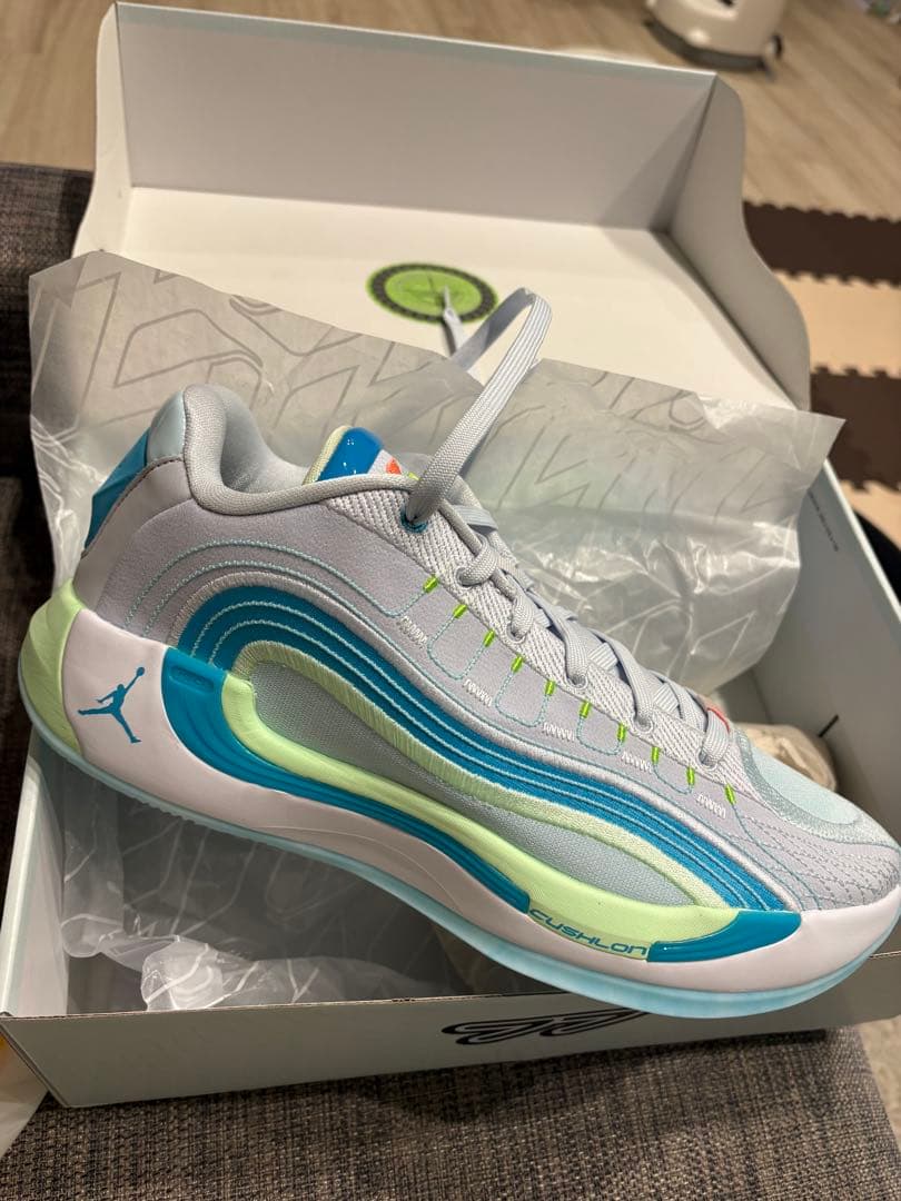 ジョーダン　ルカ4 28CM