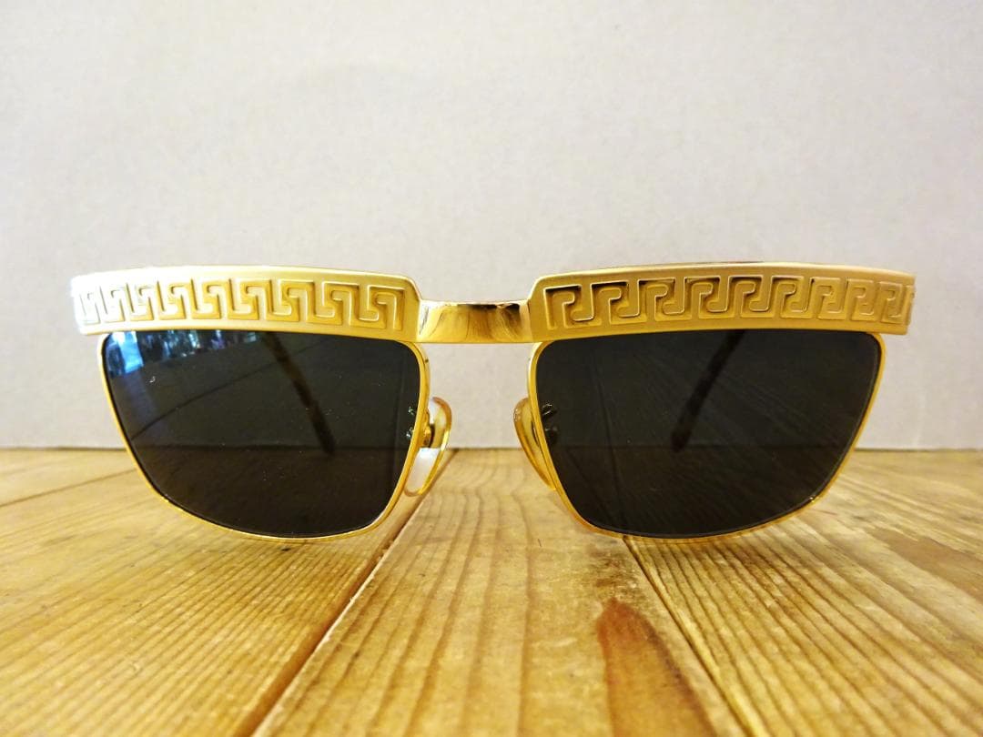 ☆希少☆ ジャンニヴェルサーチ サングラス　MOD.S 82 COL.28L