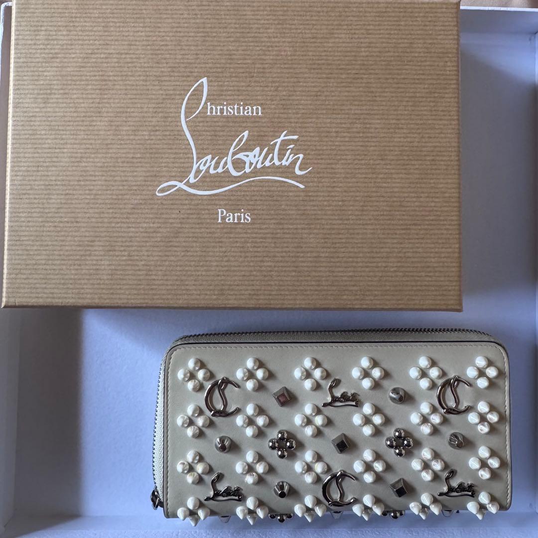 ルブタン　長財布