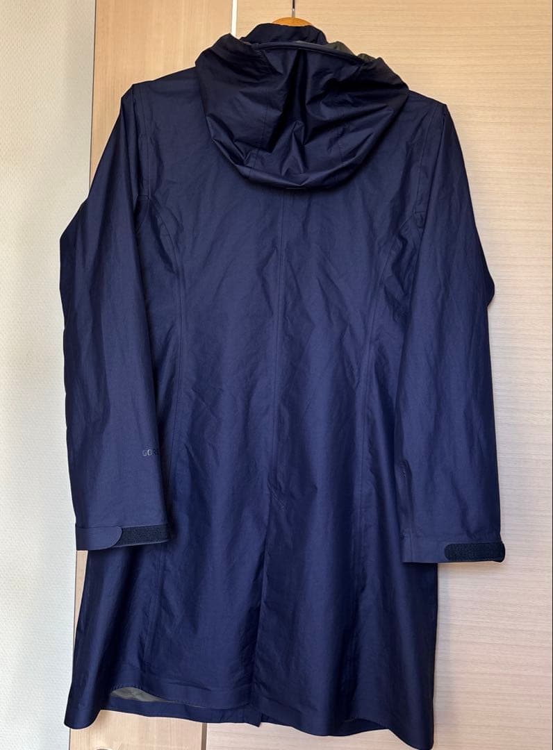 美品mont-bell ゴアテックス トラベル レインコート M 1128622