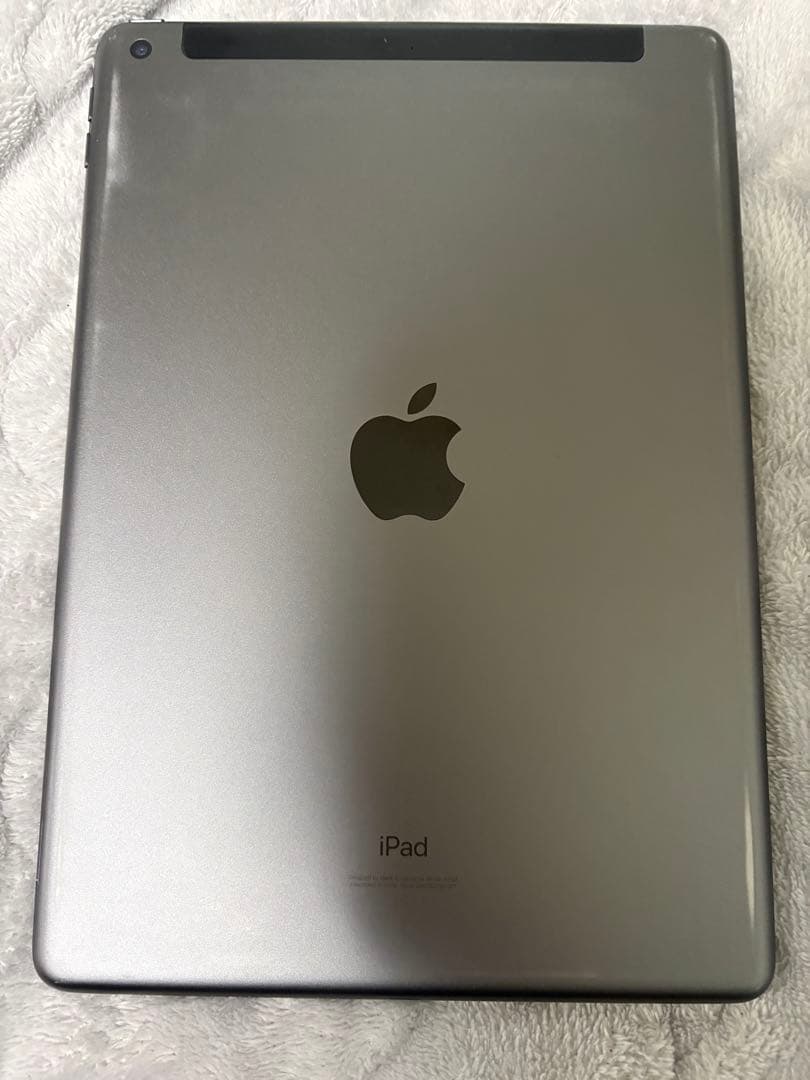 iPad 7世代 32GB wi-fiモデル スペースグレー