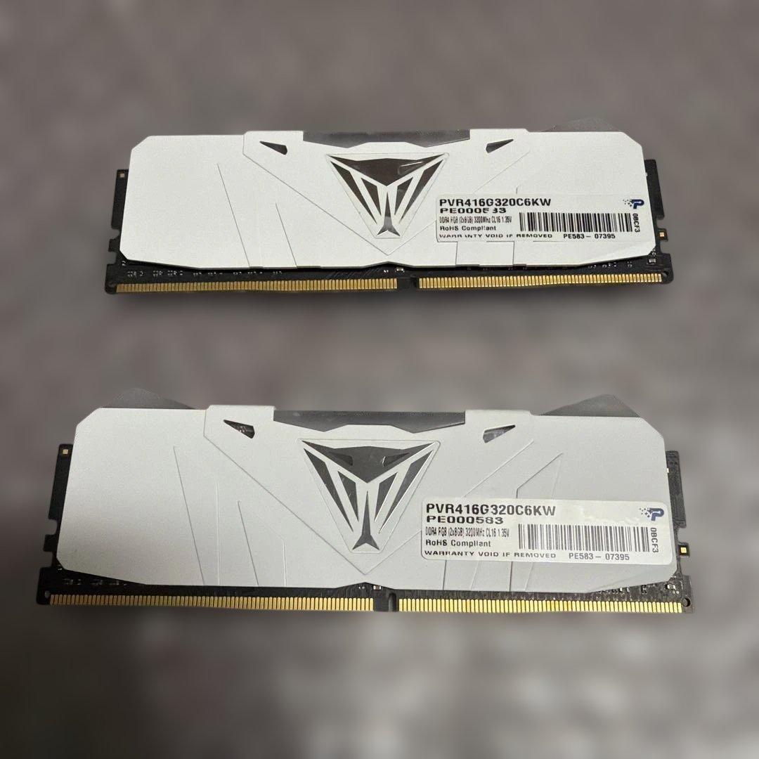 P*n様 RGBイルミネーション搭載DDR4 3200MHz PC4-25600