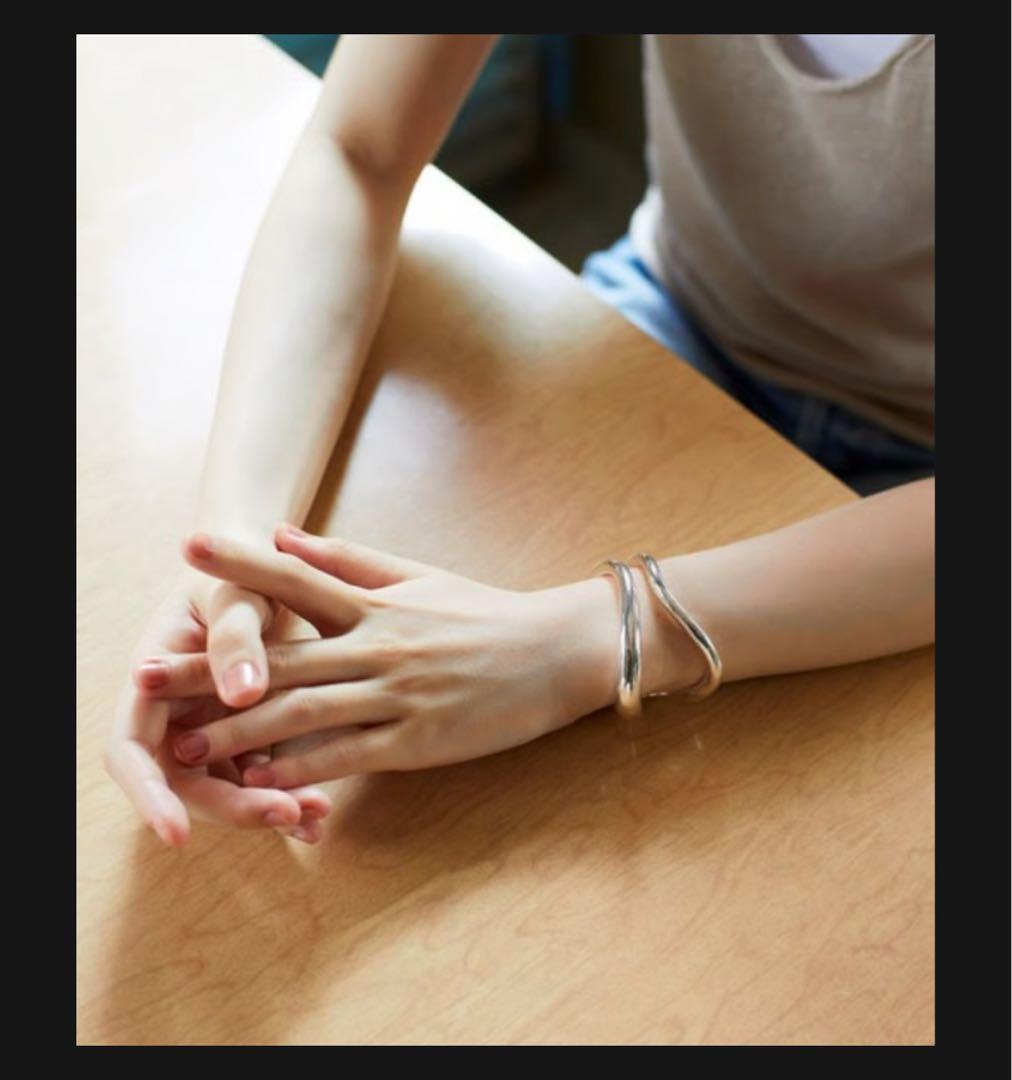 【完全未開封】　ナッシングアンドアザーズ　バングル　新品