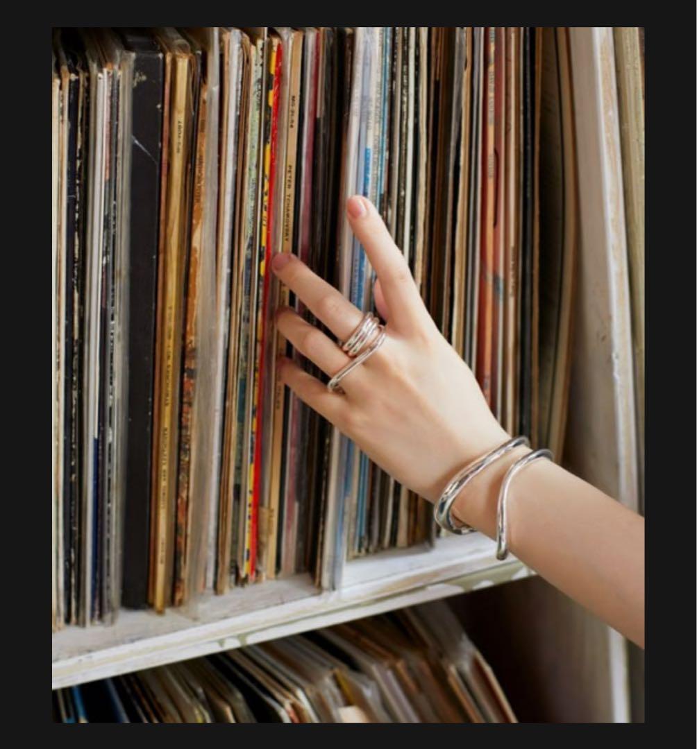 【完全未開封】　ナッシングアンドアザーズ　バングル　新品