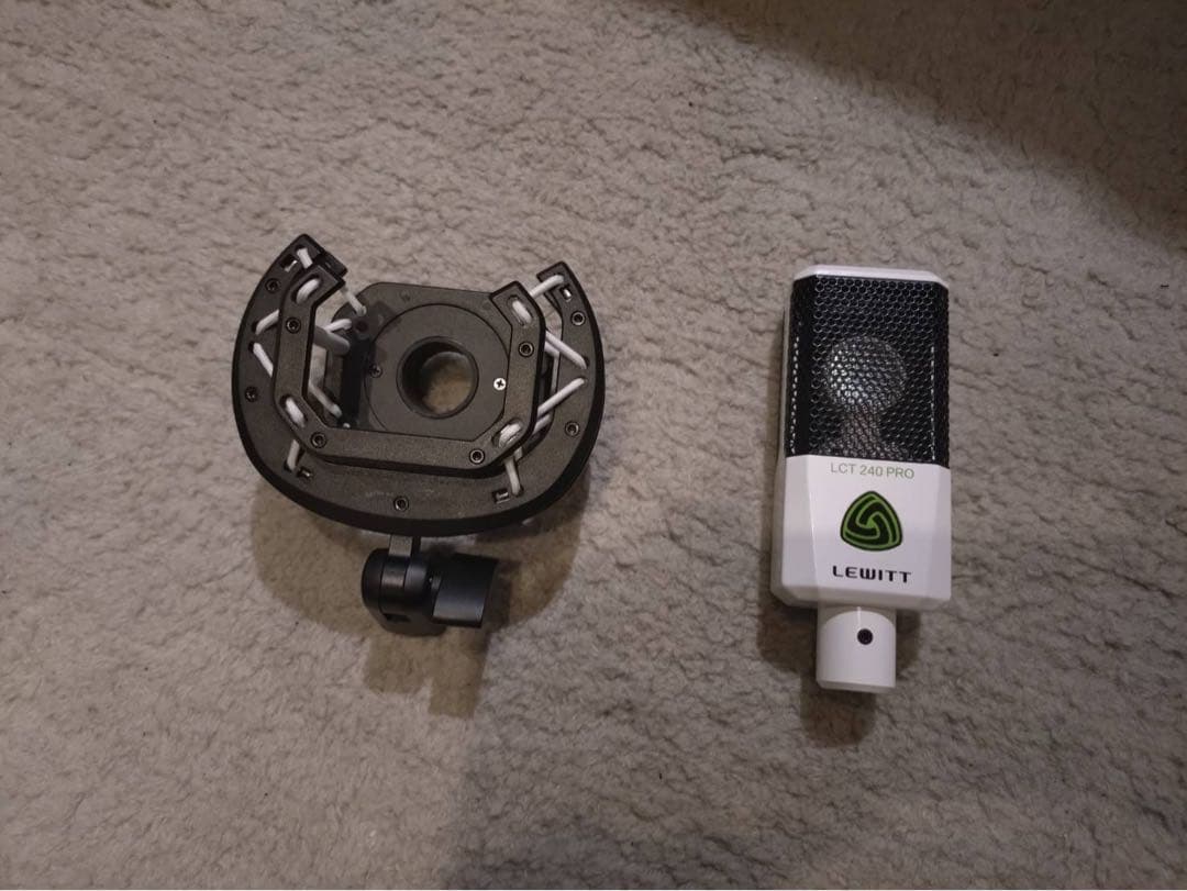 Y.TNK　LEWITT LCT 240 PRO
